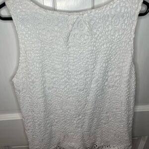 Crochet lace sleeveless lined top. Size XL
